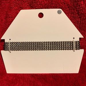 COPY - NWT CHOKER WITH RHINESTONES